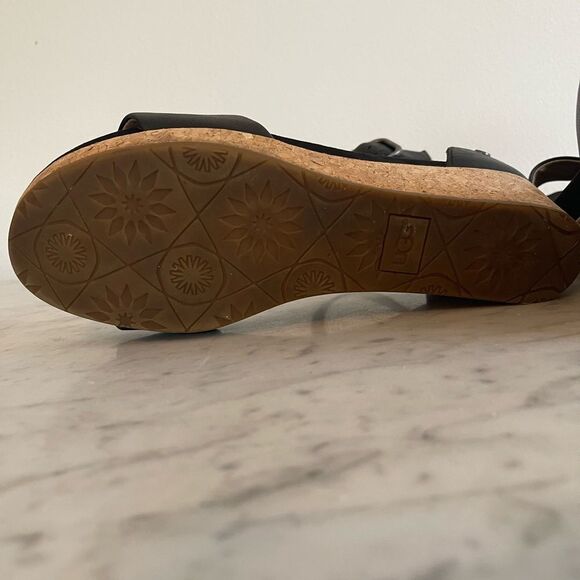 UGG Zoe Il Leather Wedge Cork Sandals sz 9 - Picture 6 of 9
